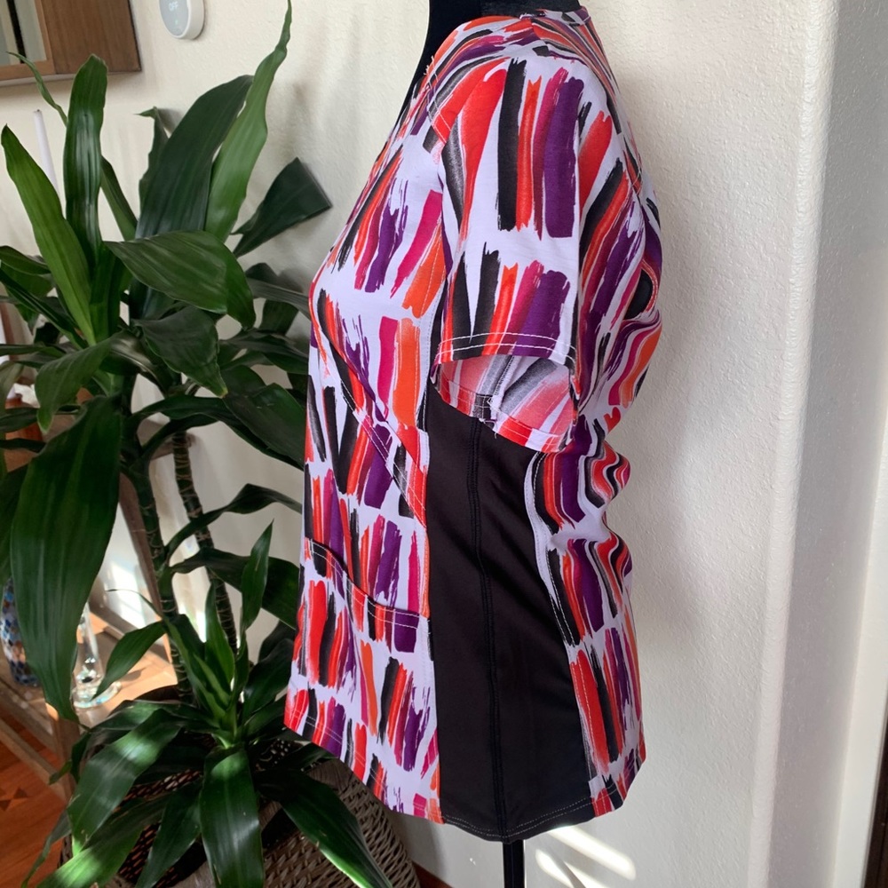 Scrub top - Picture 2 of 3